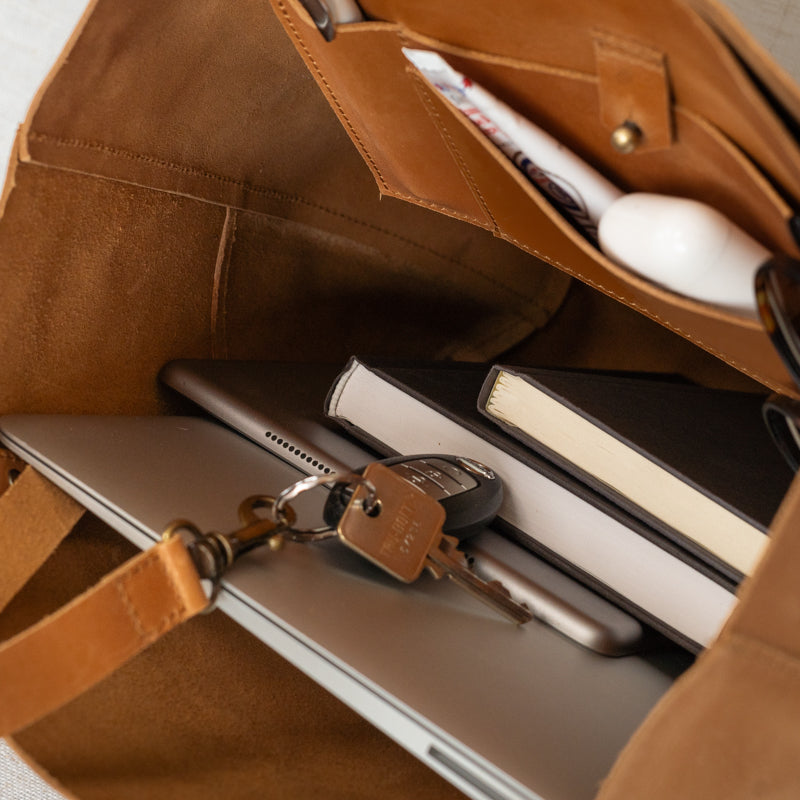 Inside view of Travelers Tote by Elevate 