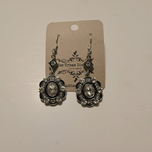 BlknRstoneDropEarrings